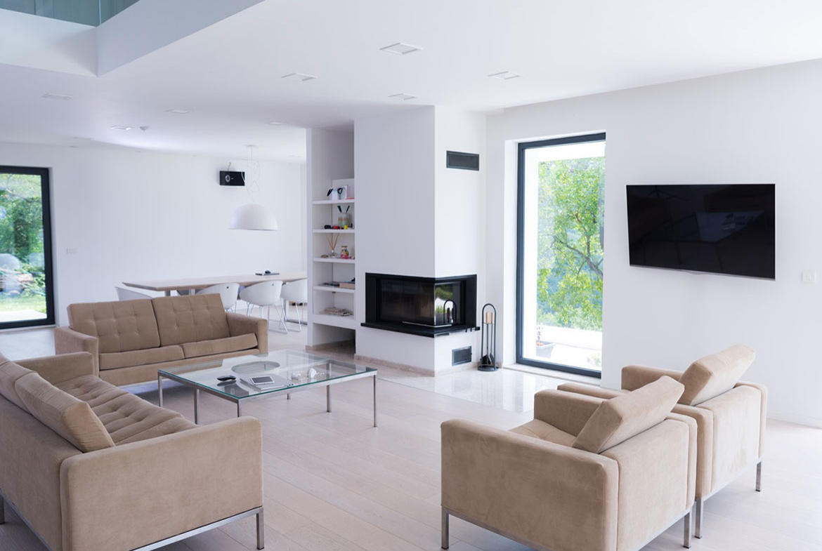 Contemporary apartment